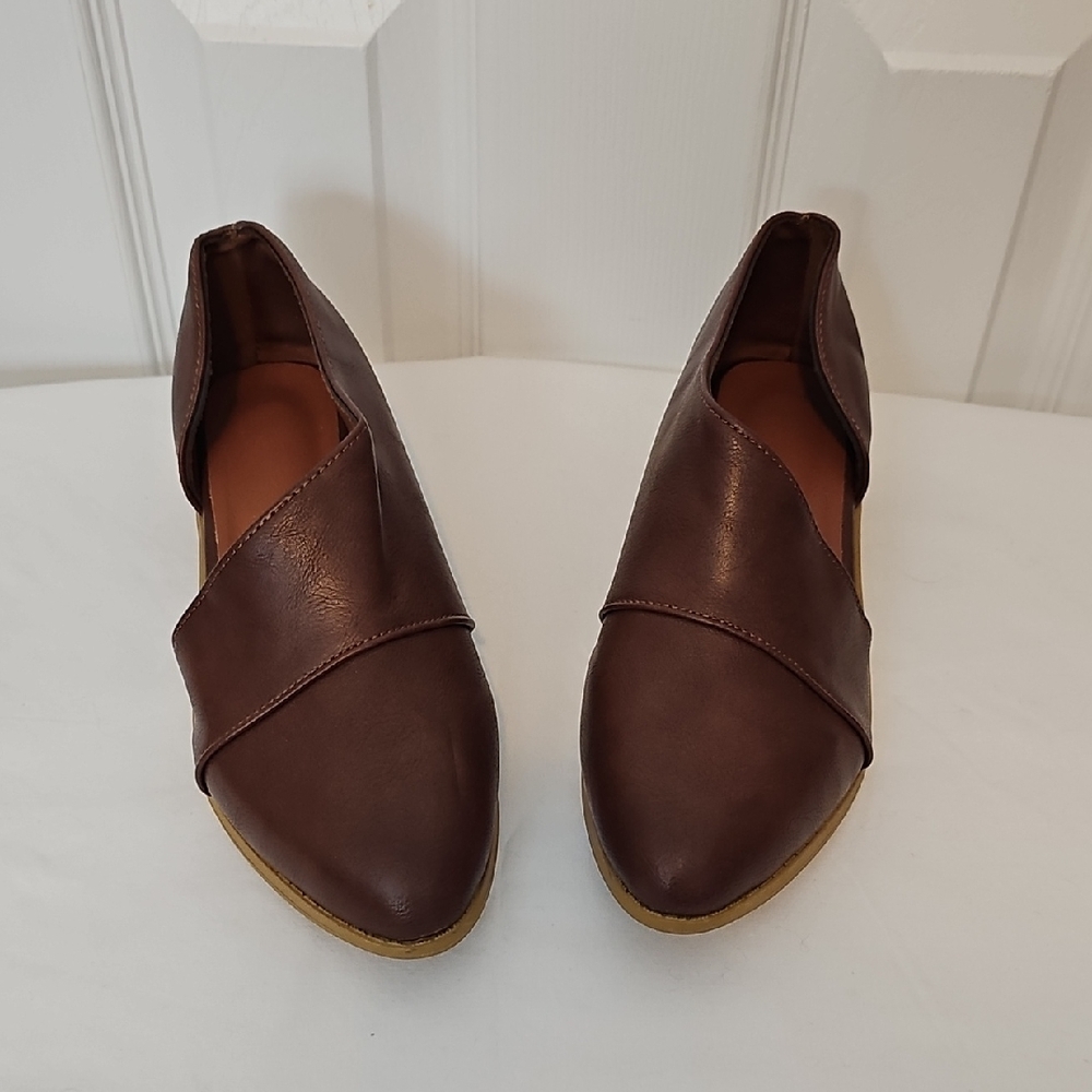 Chic Brown Women's Loafers SIZE 9.5